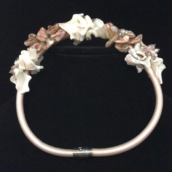Pearl Choker - Picture 7 of 10